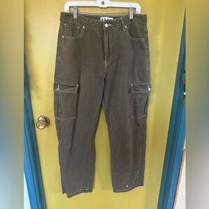 SONG Men's Olive Cargo Pants
